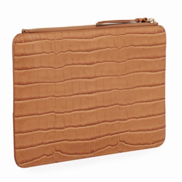 CHLOE IPAD POUCH IN CROC 🐊 EMBOSSED AND SMOOTH LEATHER AUTUMNAL BROWN - Picture 2 of 13